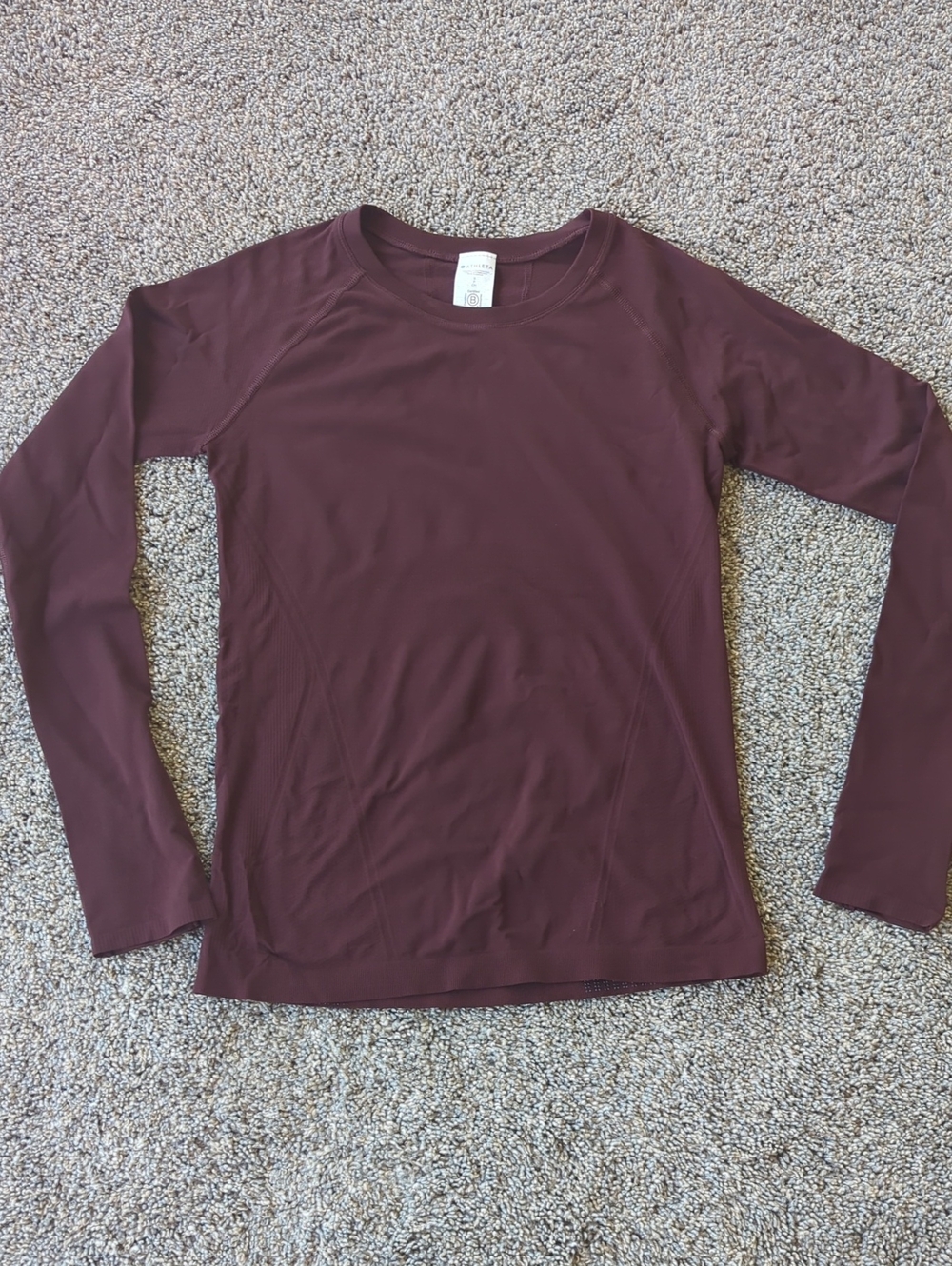 Athleta Momentum Long Sleeve Top - Garnet S